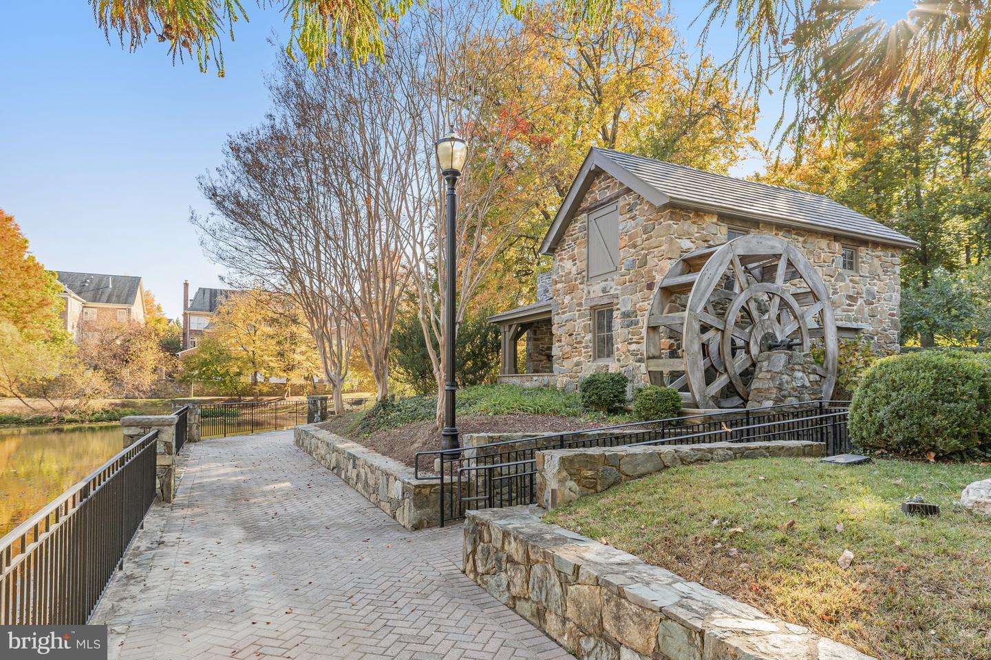 7218 Farm Meadow Ct