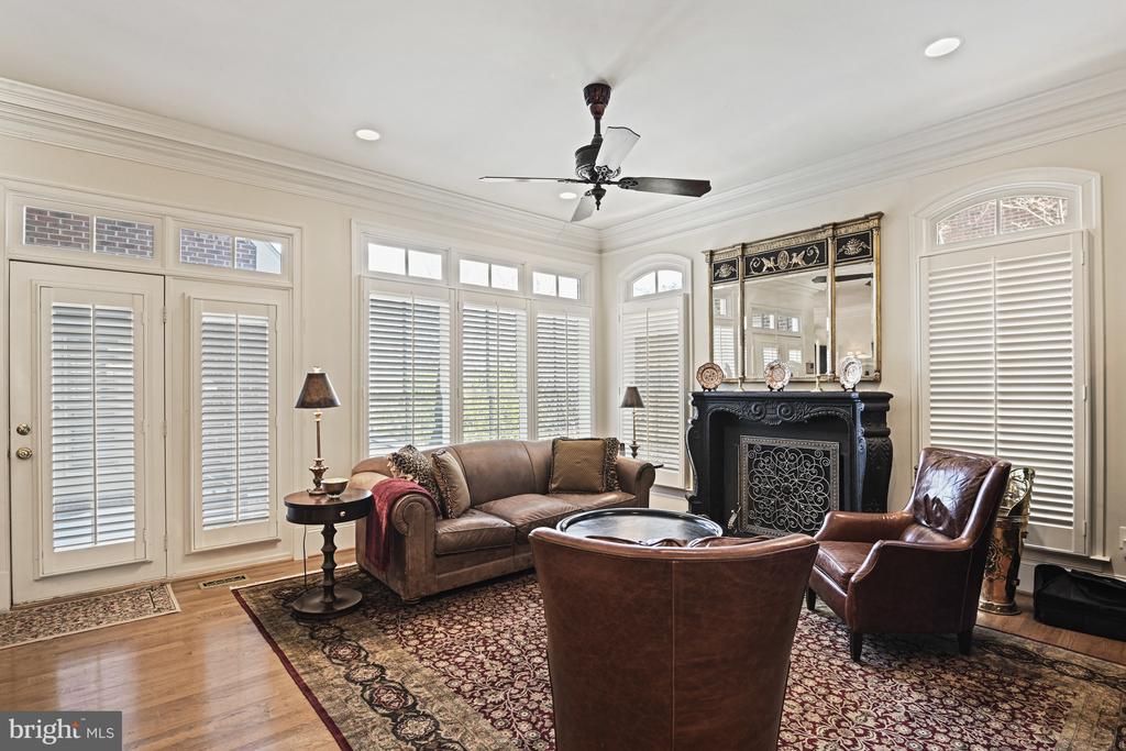 7218 Farm Meadow Ct