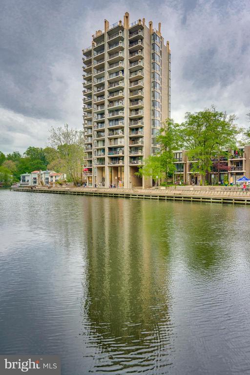 11400 WASHINGTON PLAZA W 802