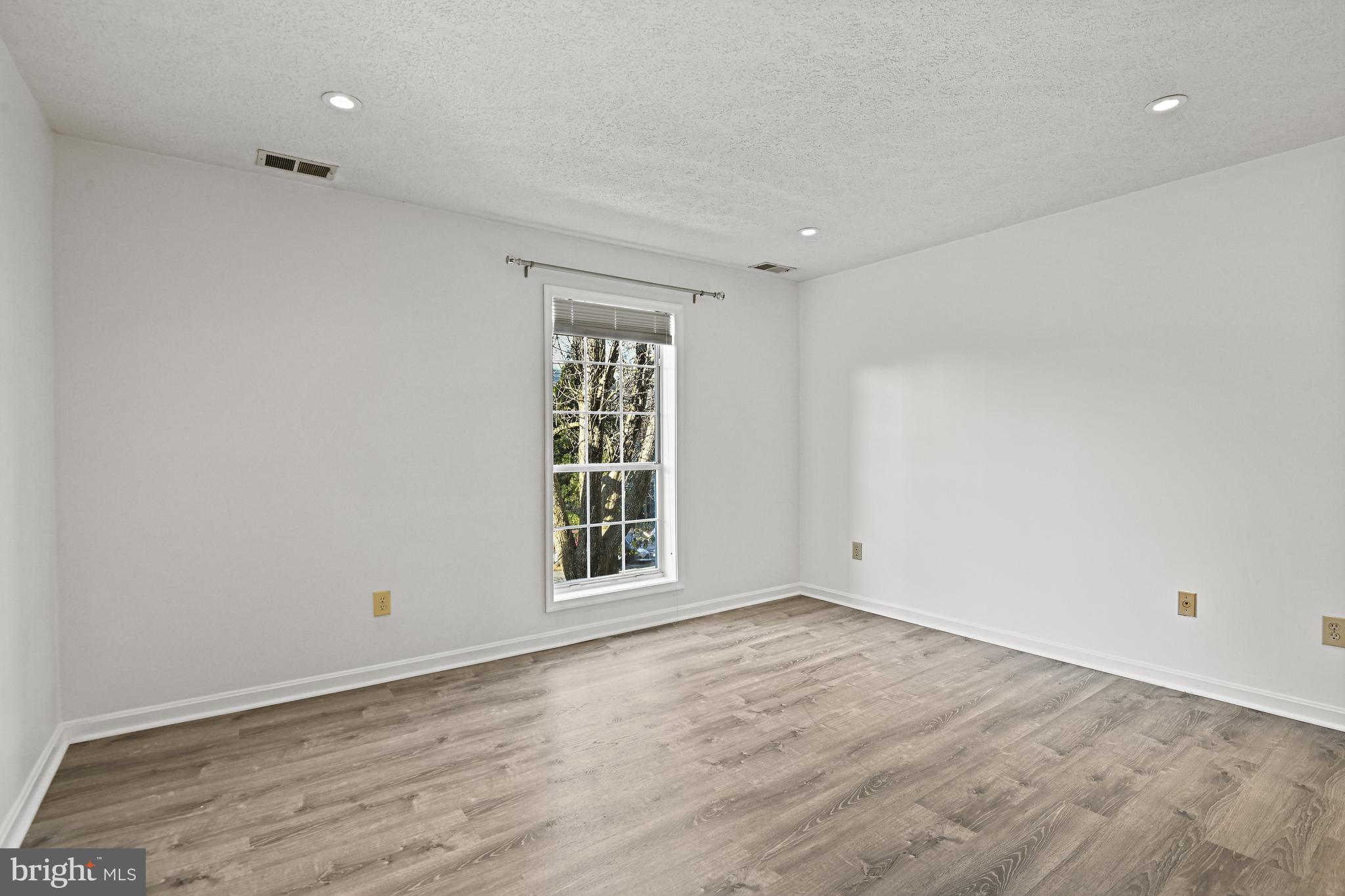 9971 Oakton Terrace Rd