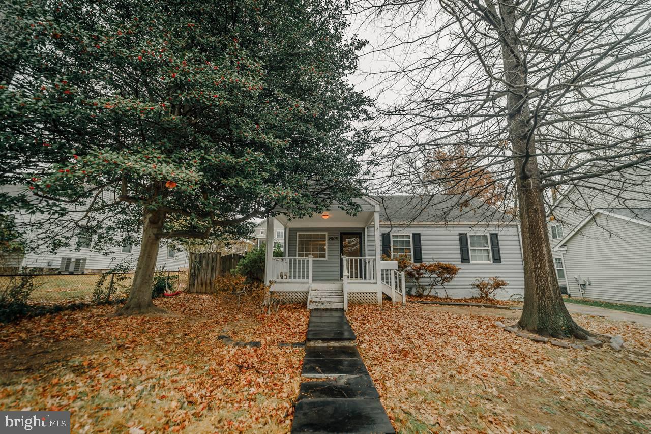 2005 Griffith Rd