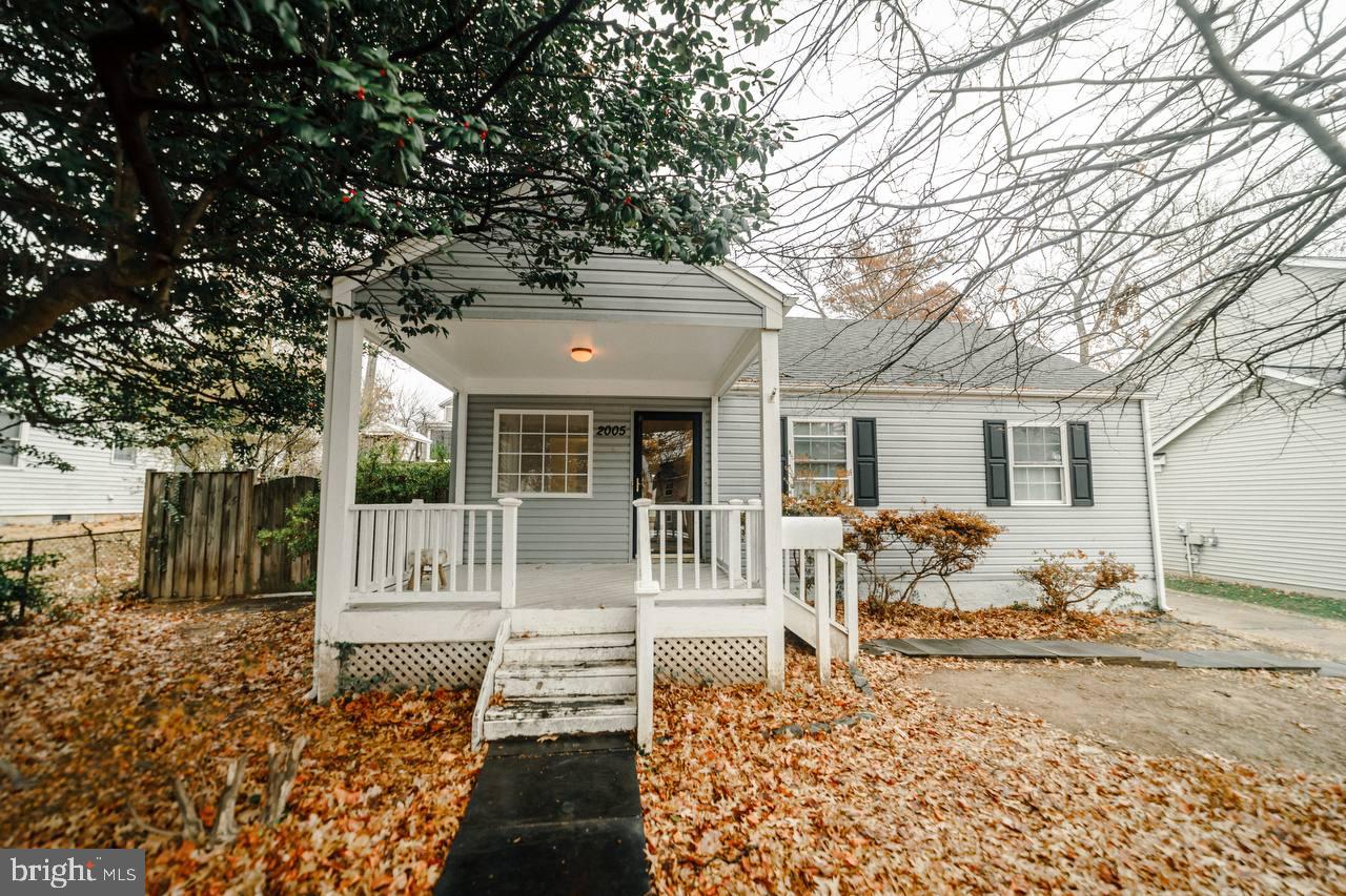 2005 Griffith Rd