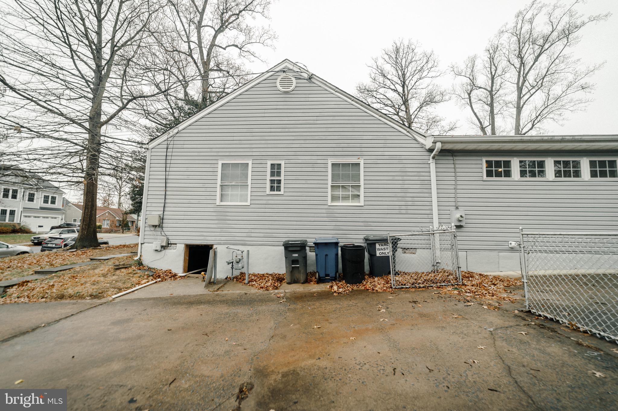 2005 Griffith Rd