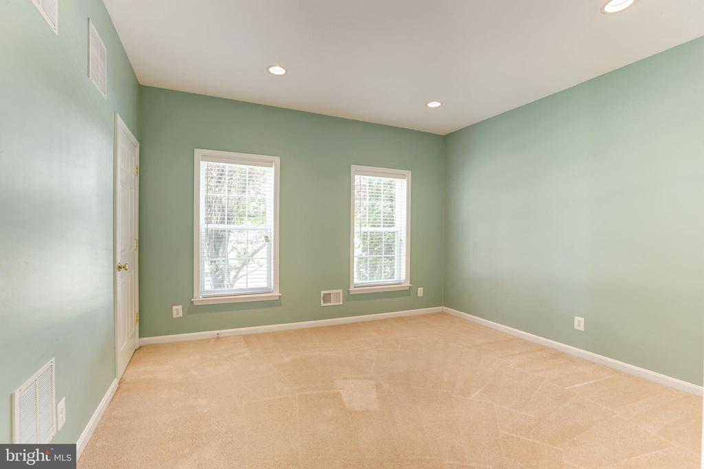 5311 GRANITE STEP TRAIL
