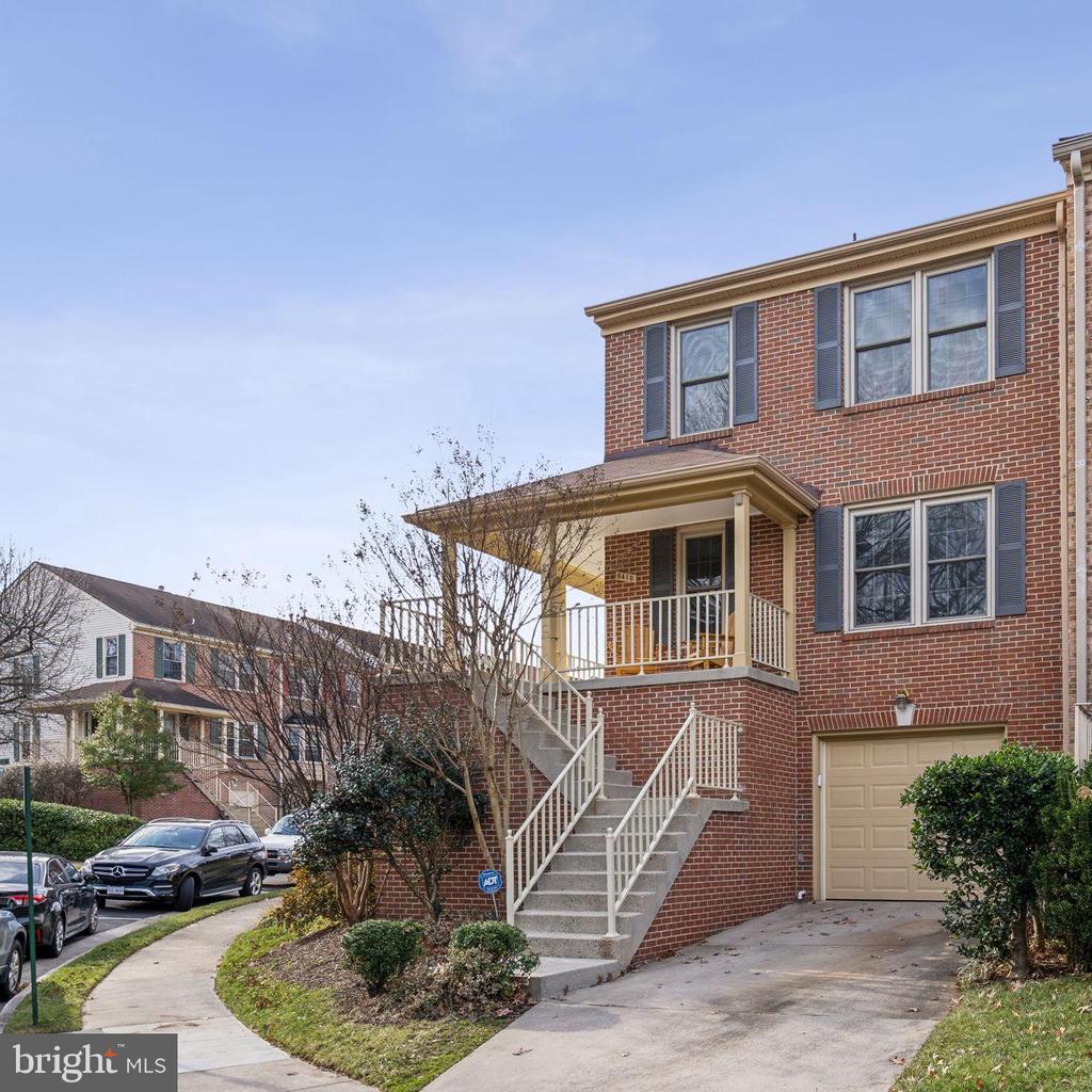 8410 Millwood Dr