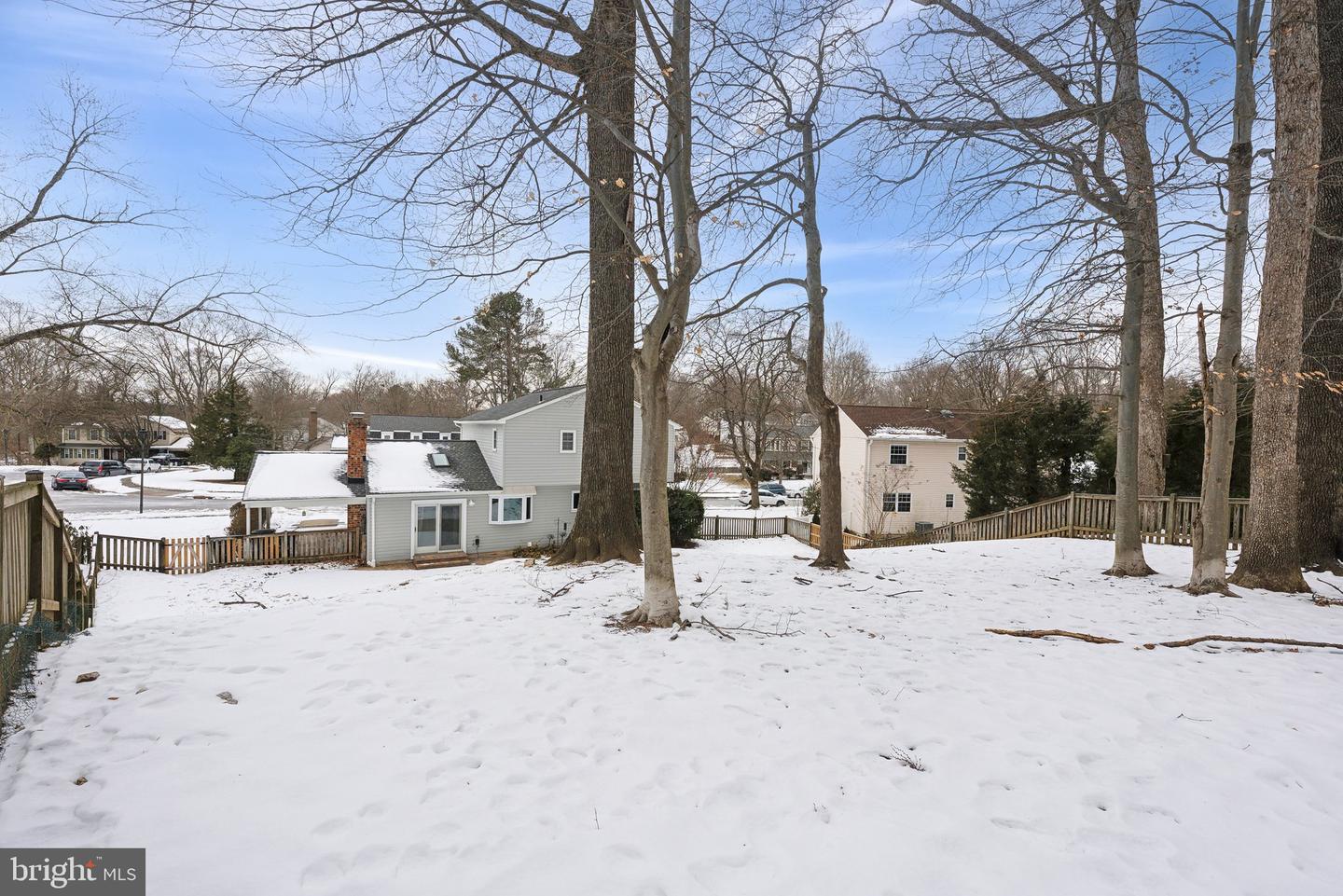 6046 Ridge Ford Dr