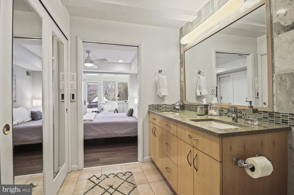 11305 Harborside Cluster