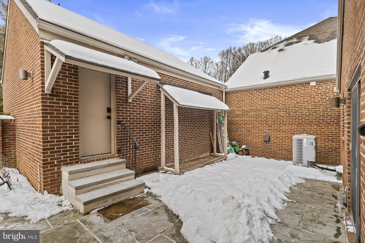 11305 Harborside Cluster