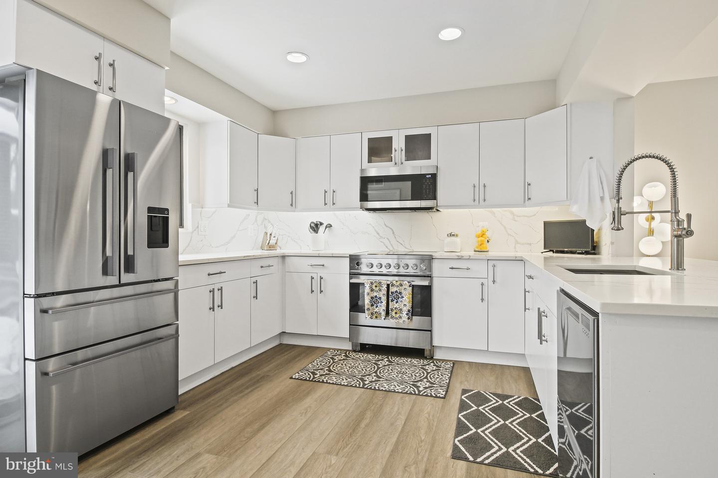 11305 Harborside Cluster