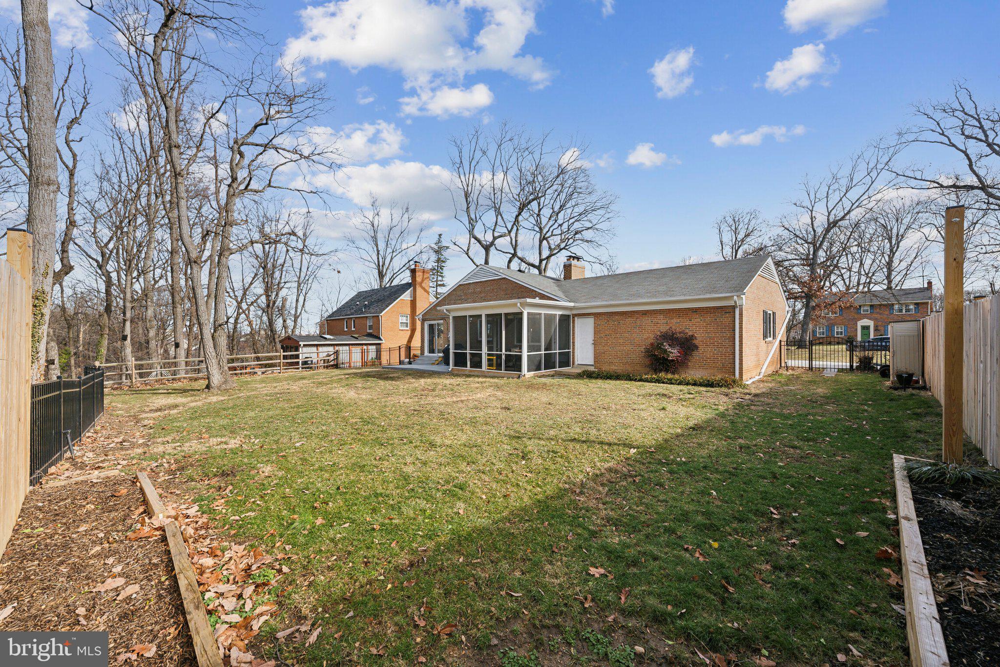 5304 Neville Ct