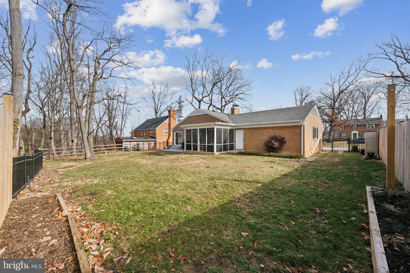 5304 Neville Ct