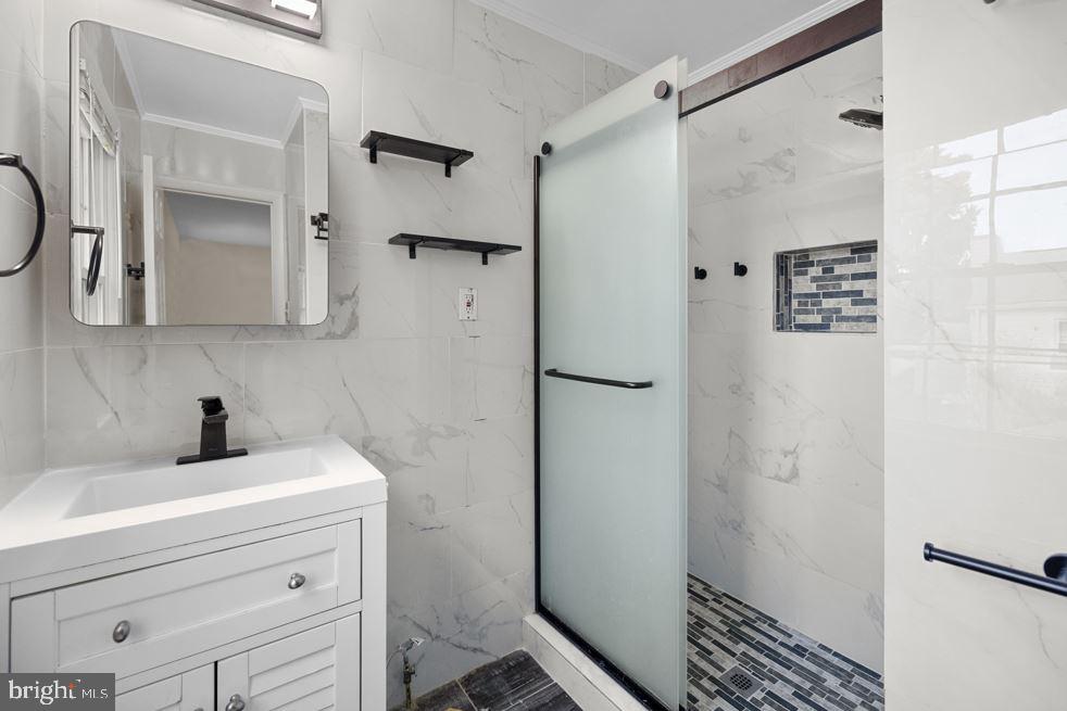 13609 ELLENDALE DR