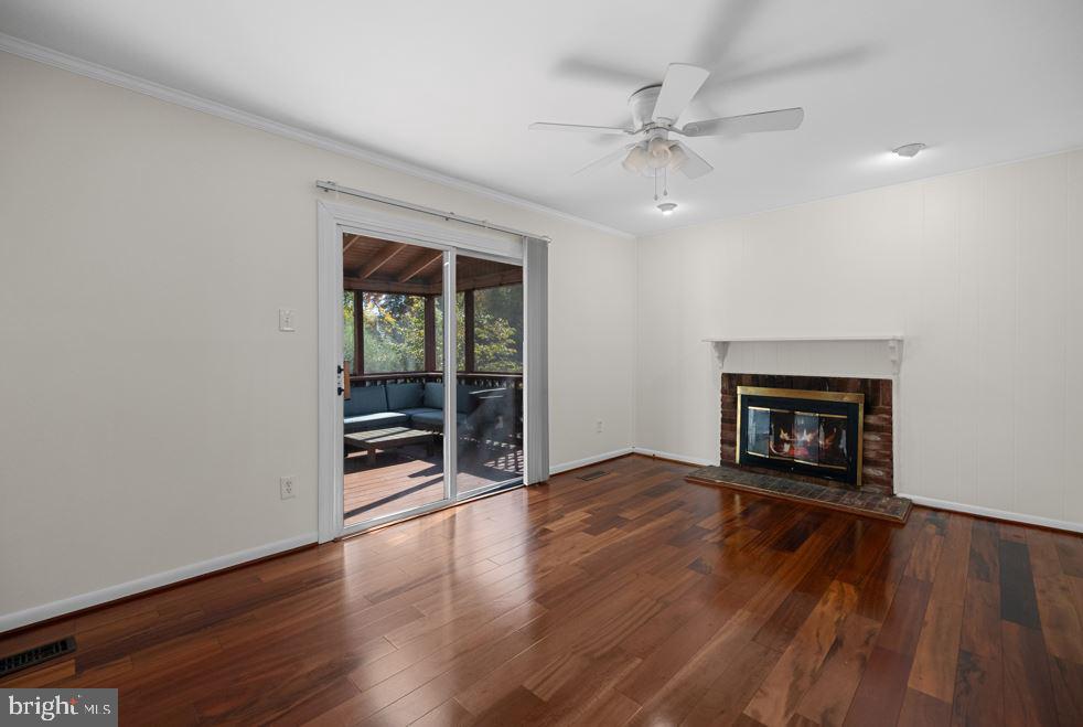 13609 ELLENDALE DR