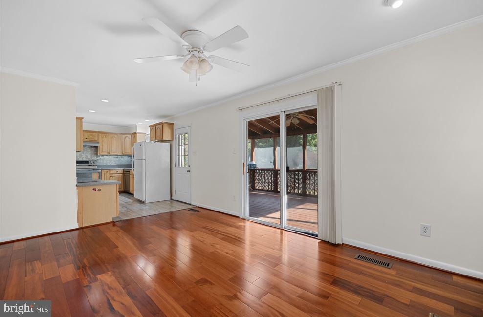 13609 ELLENDALE DR