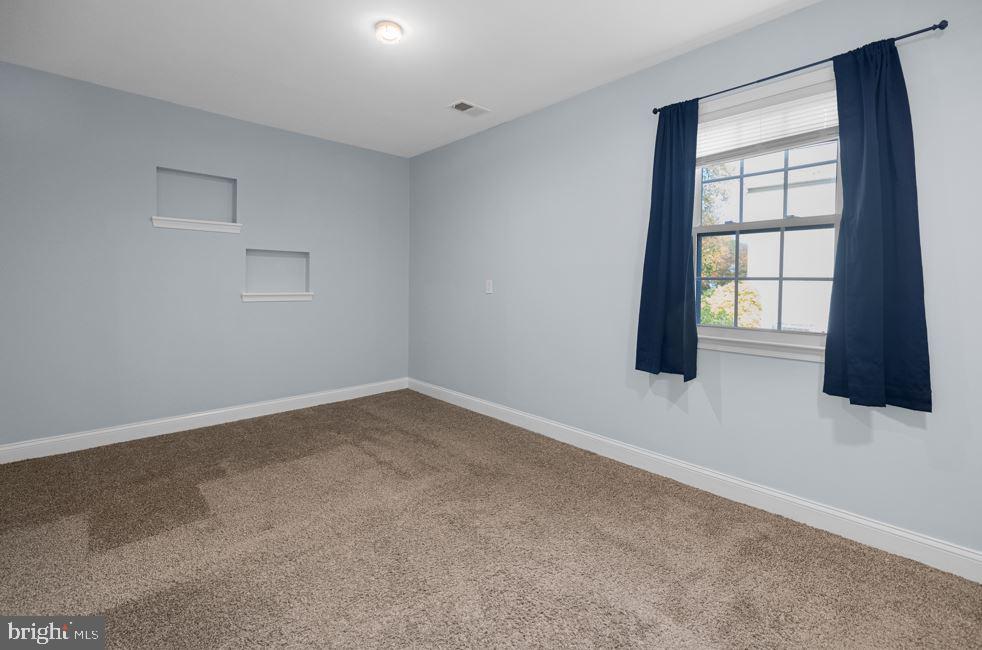 13609 ELLENDALE DR