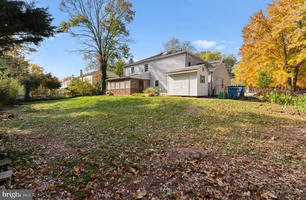 13609 ELLENDALE DR
