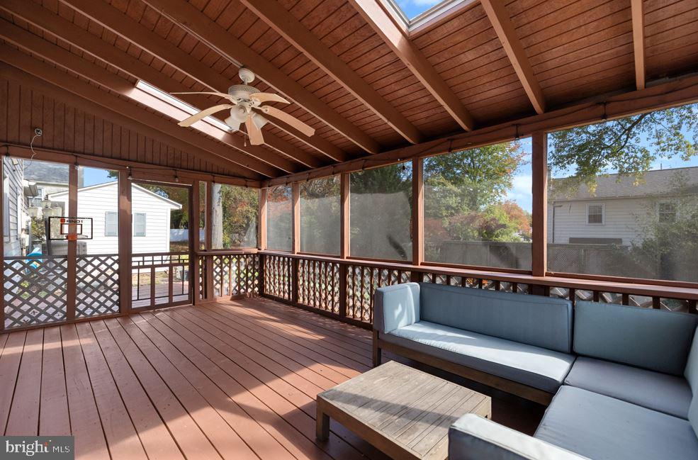 13609 ELLENDALE DR