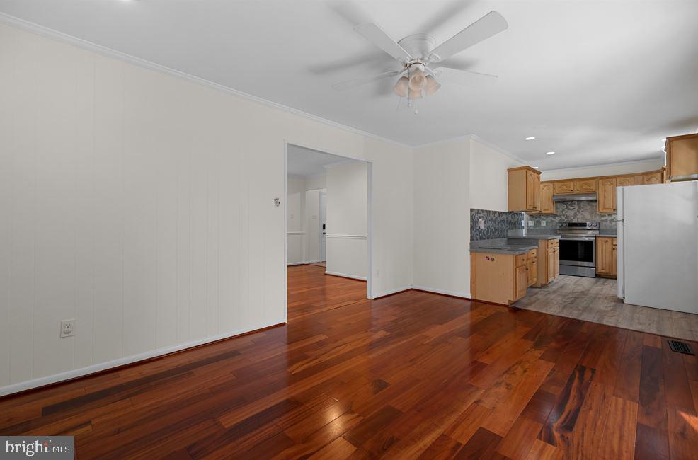 13609 ELLENDALE DR