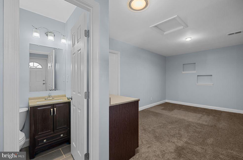 13609 ELLENDALE DR