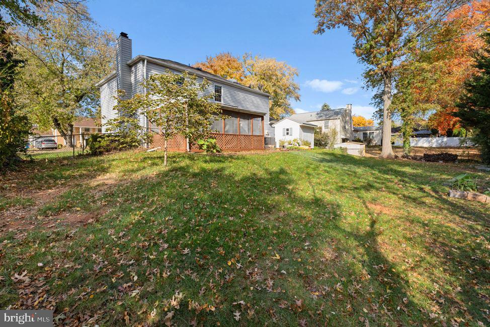 13609 ELLENDALE DR
