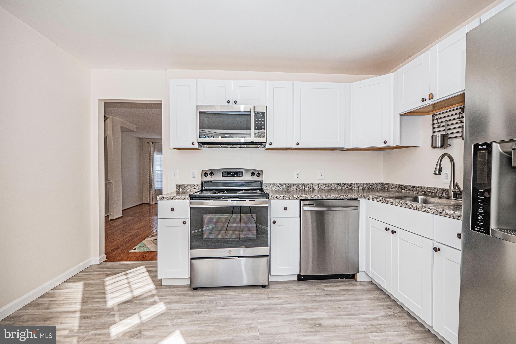 2382 BRANLEIGH PARK COURT