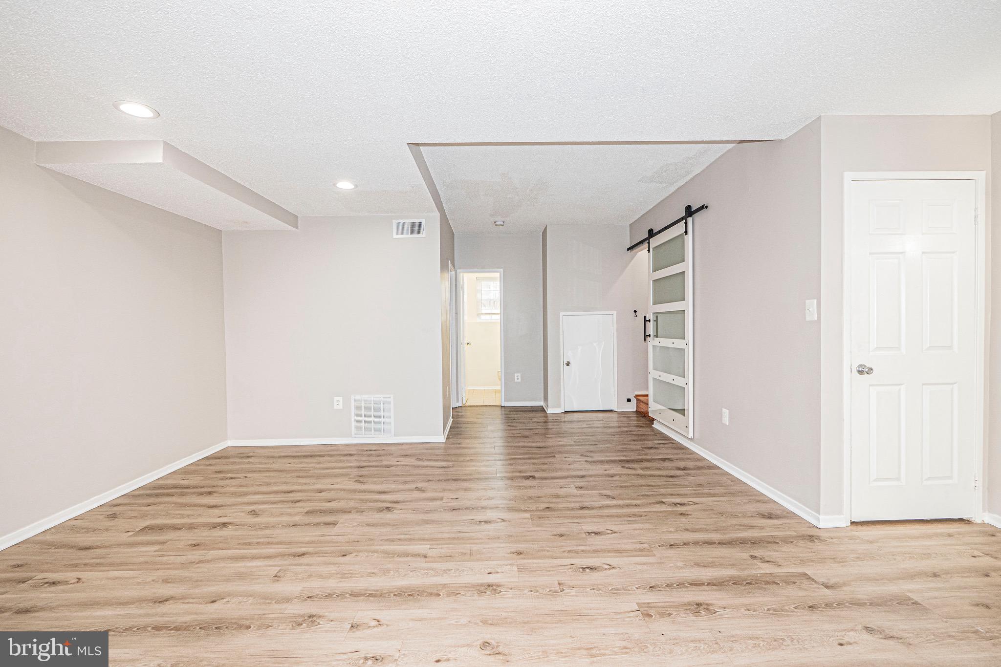 2382 BRANLEIGH PARK COURT