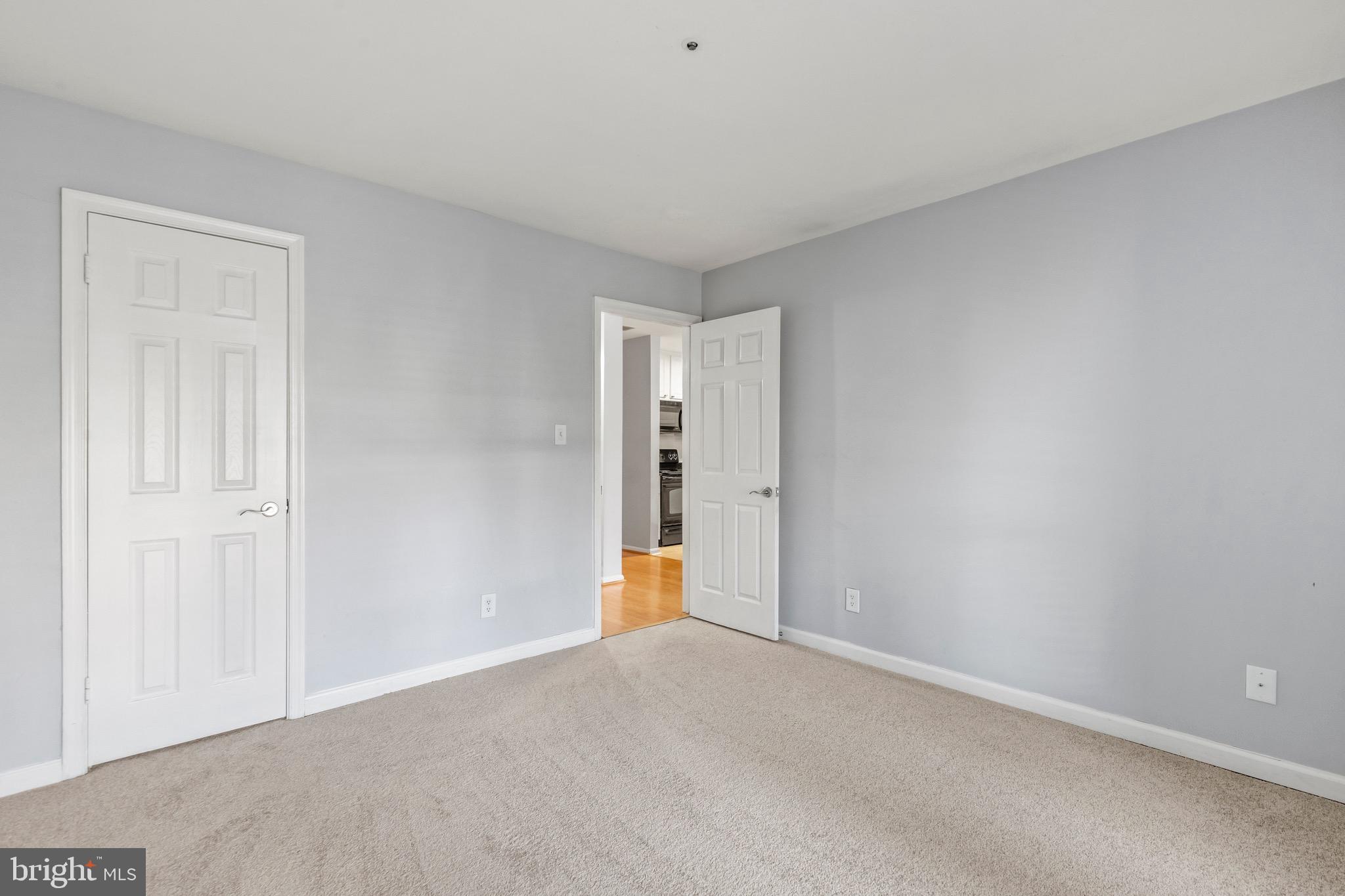 3175 SUMMIT SQUARE DR #5-A12