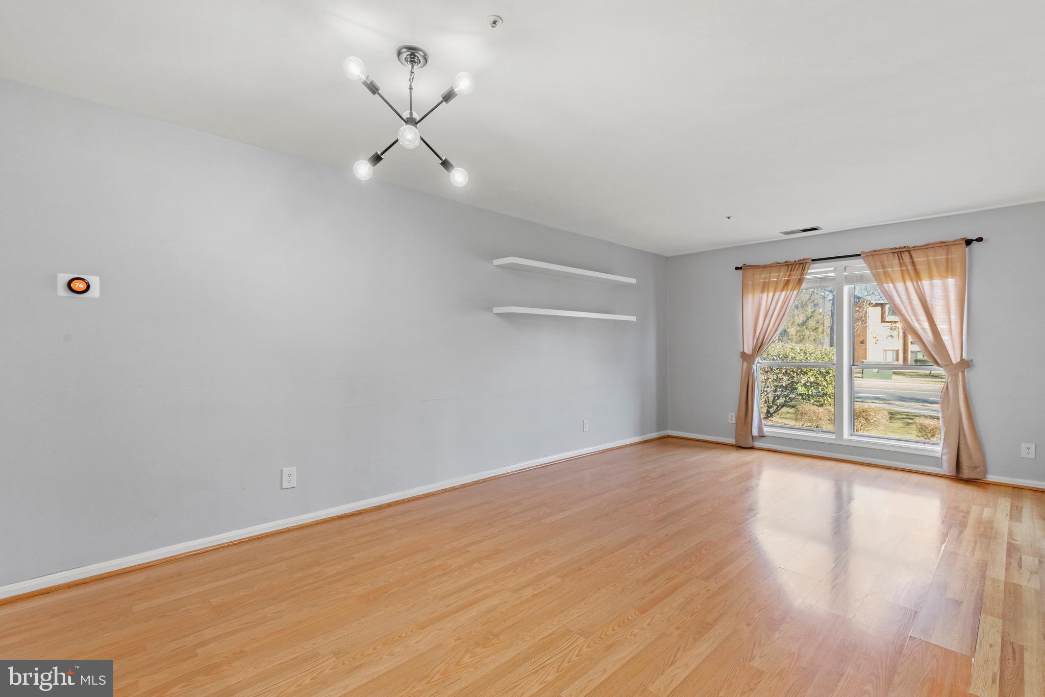 3175 SUMMIT SQUARE DR #5-A12