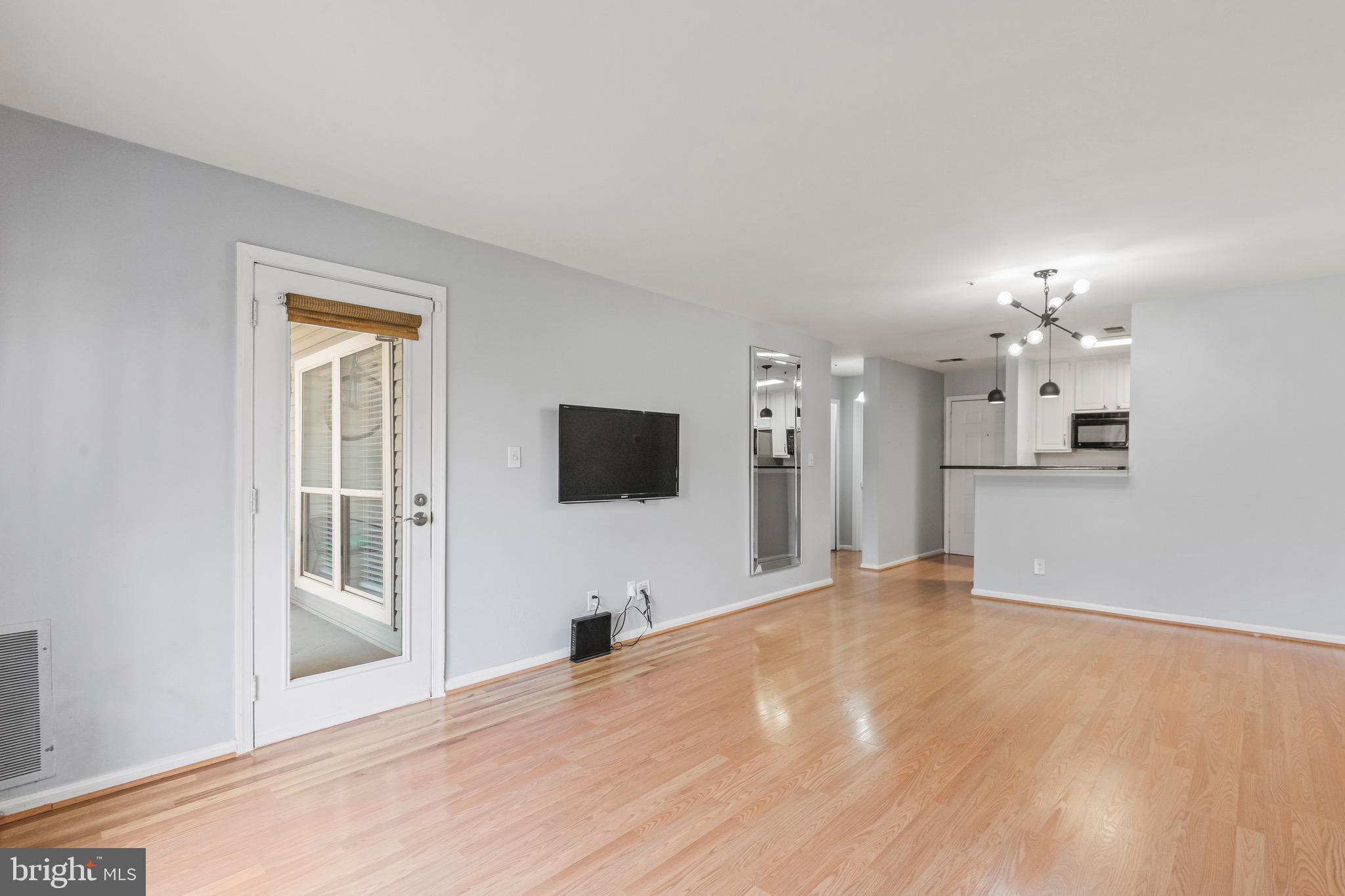3175 SUMMIT SQUARE DR #5-A12