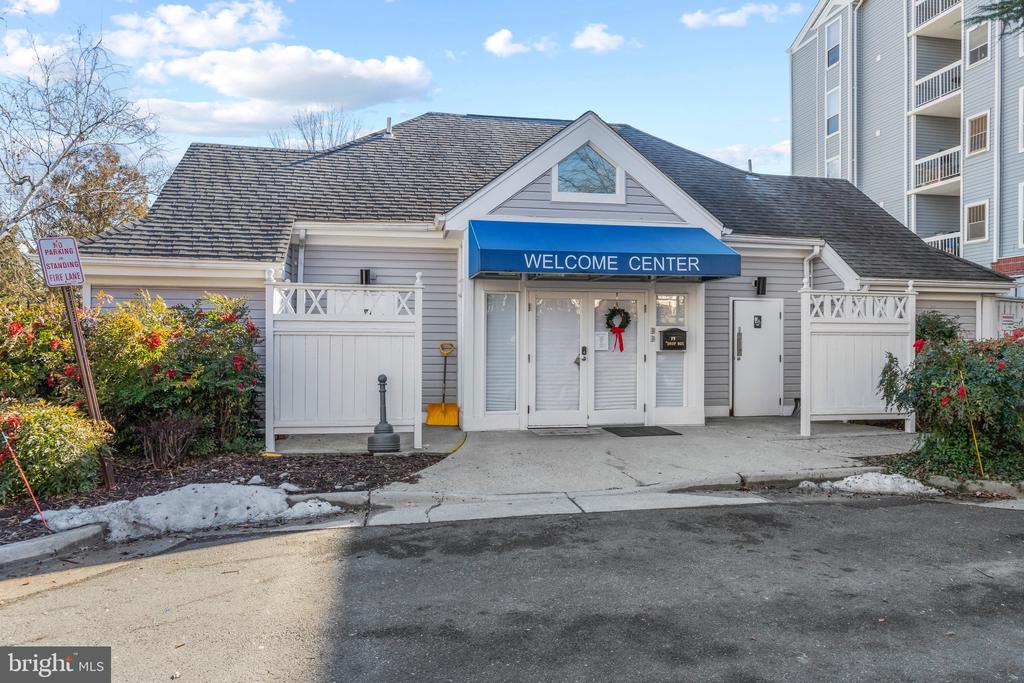 3175 SUMMIT SQUARE DR #5-A12