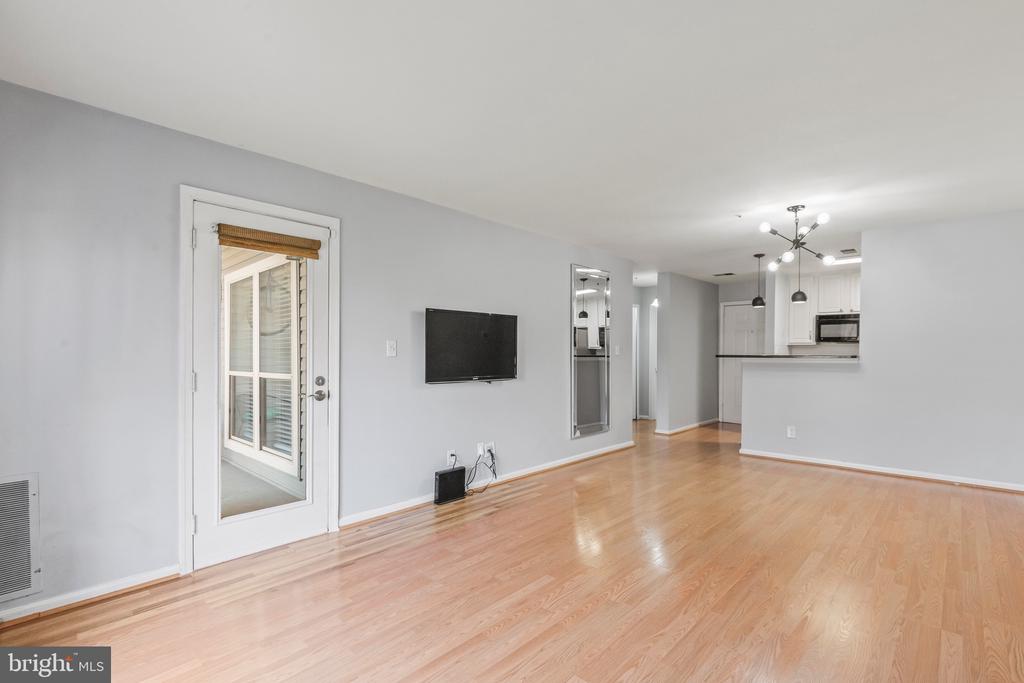3175 SUMMIT SQUARE DR #5-A12