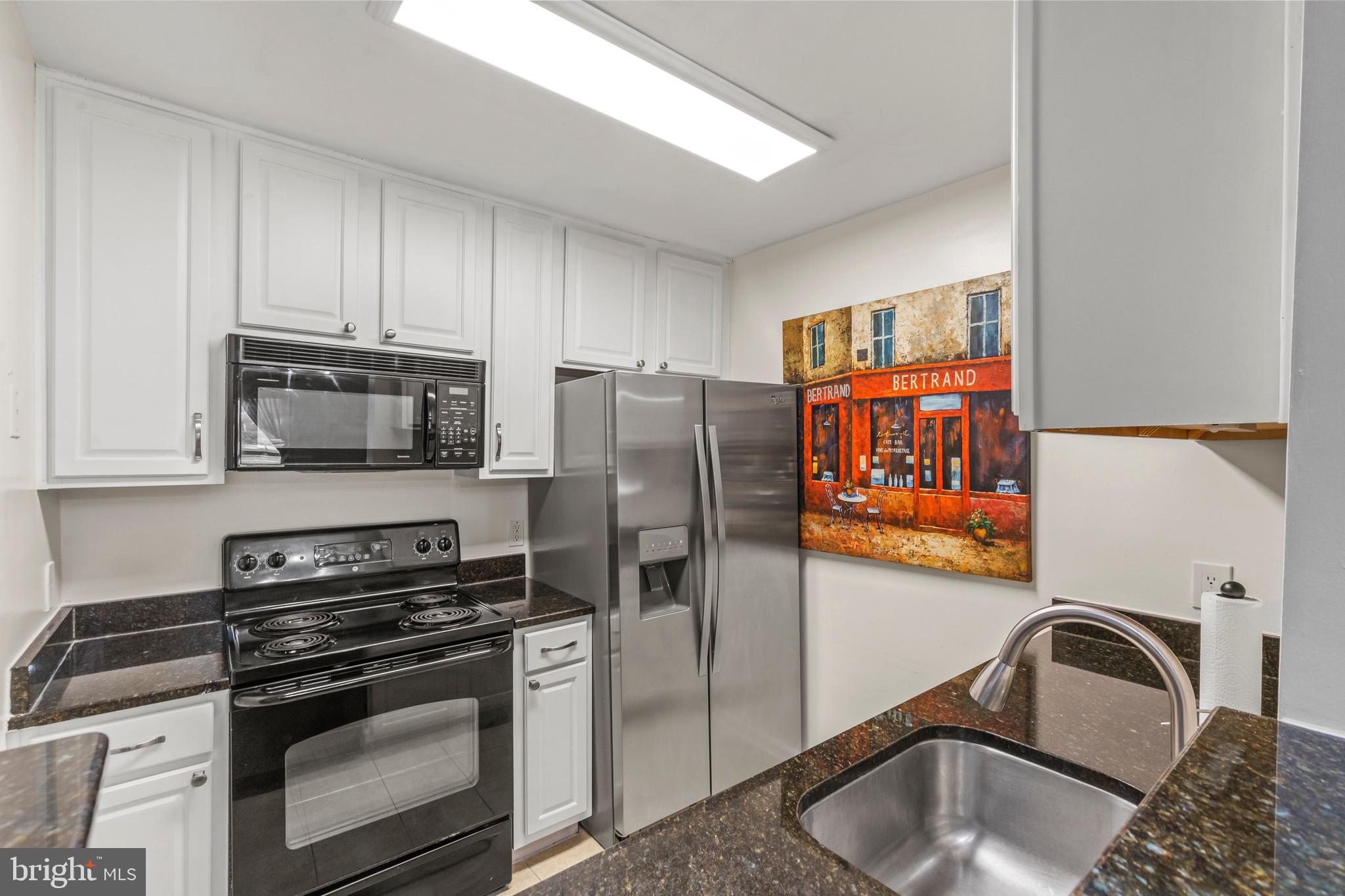 3175 SUMMIT SQUARE DR #5-A12