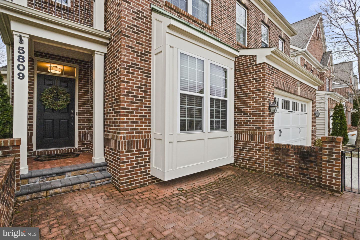 5809 Falls Gate Ct