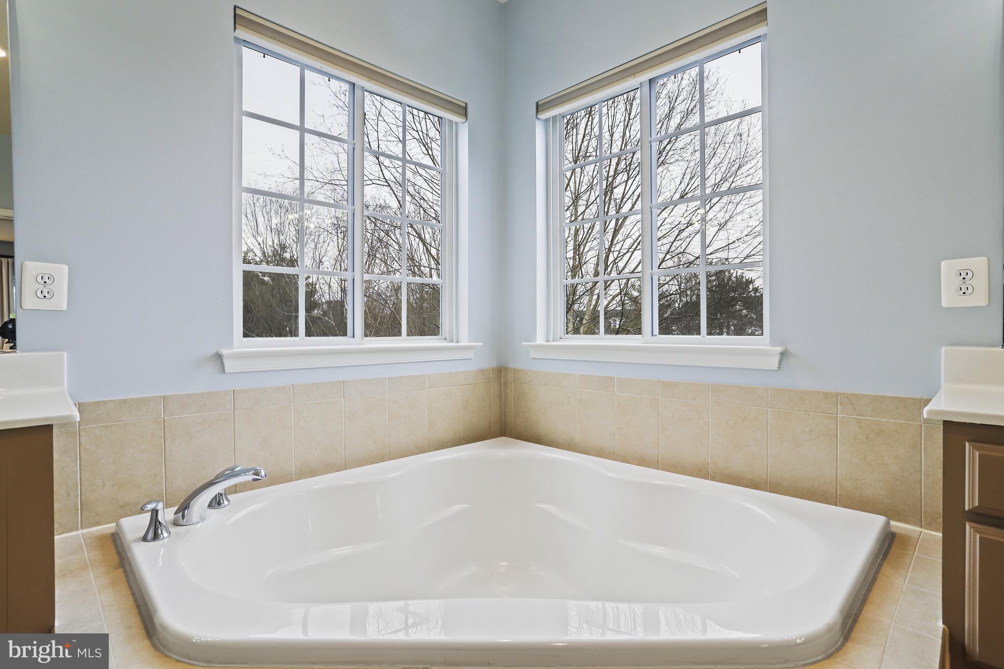 5809 Falls Gate Ct