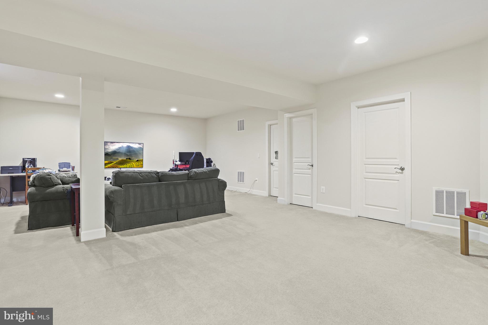 5809 Falls Gate Ct
