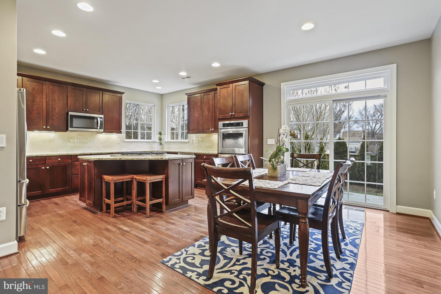 5809 Falls Gate Ct