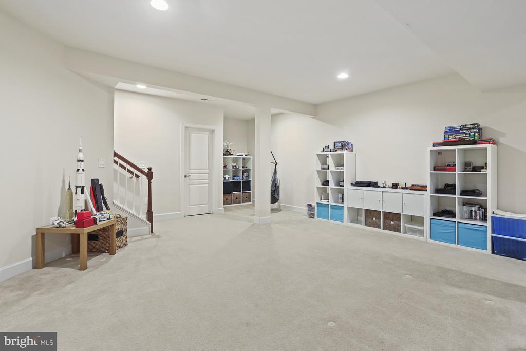 5809 Falls Gate Ct