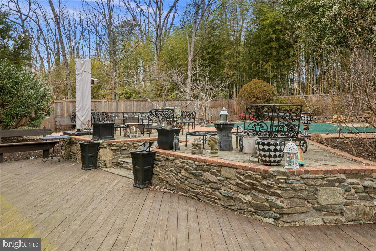 1716 Hollinwood Dr