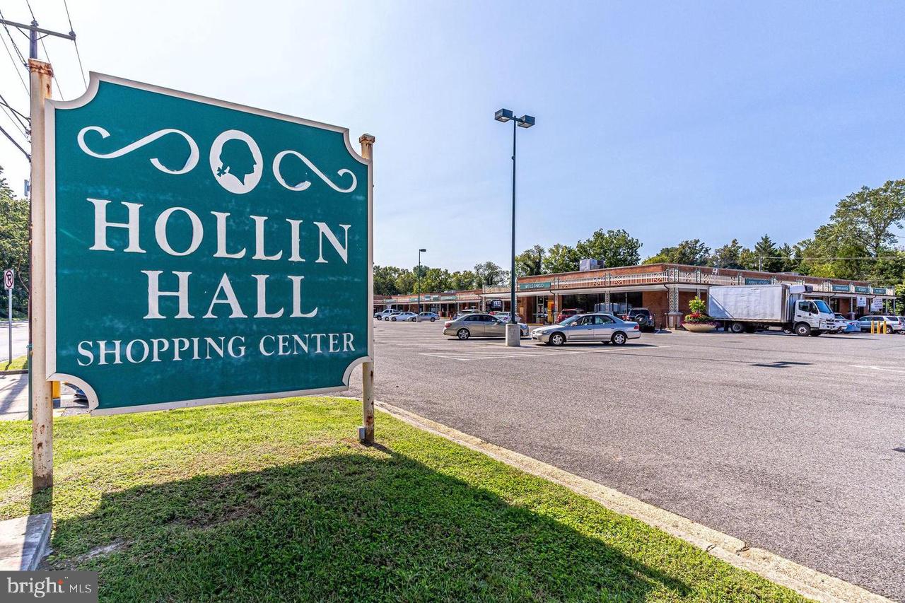 1716 Hollinwood Dr