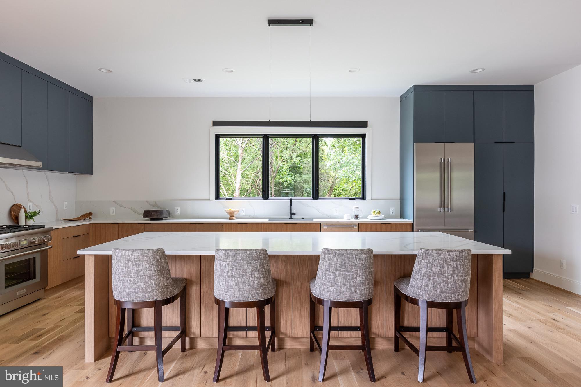 7526 FISHER DRIVE
