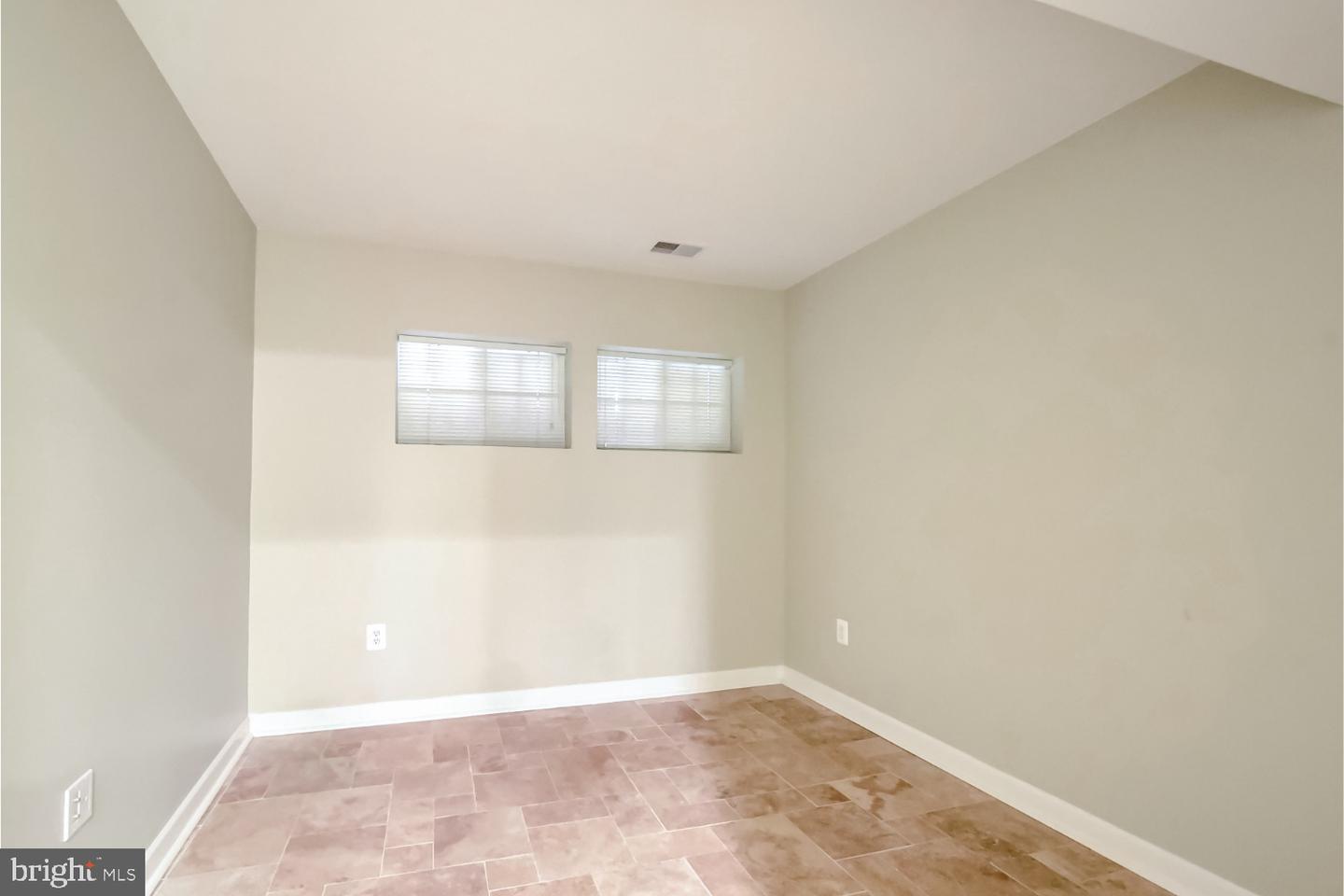 2170 Harithy Dr
