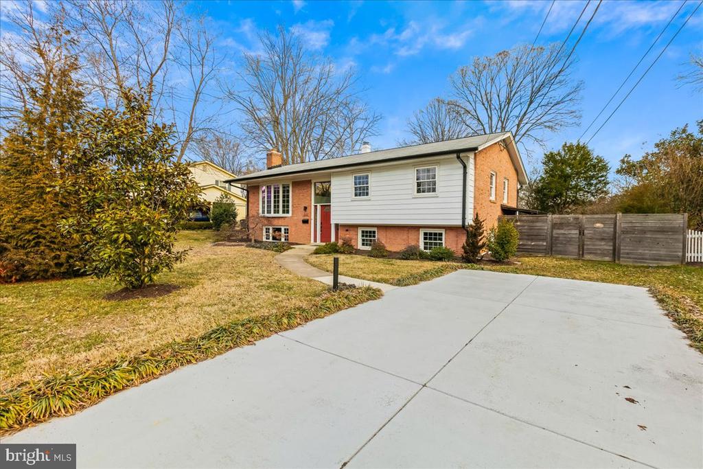 8317 Fort Hunt Rd