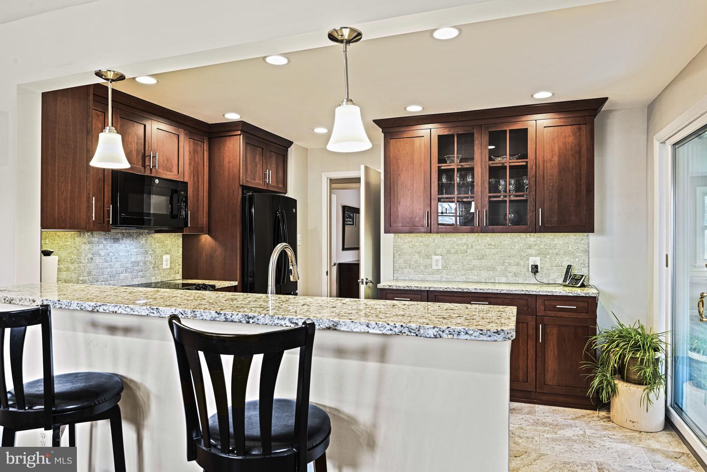 1905 Lamson Pl