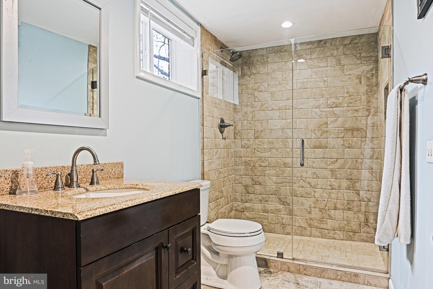 1905 Lamson Pl