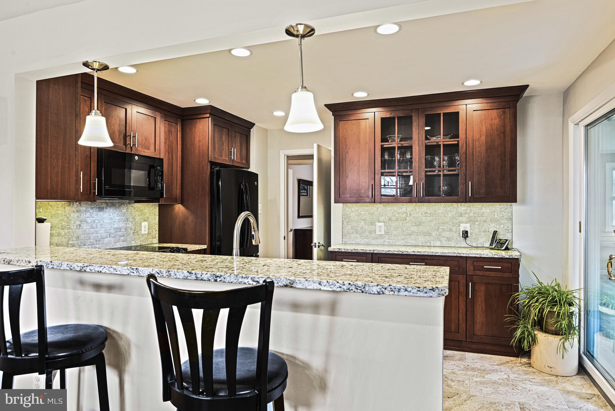 1905 Lamson Pl