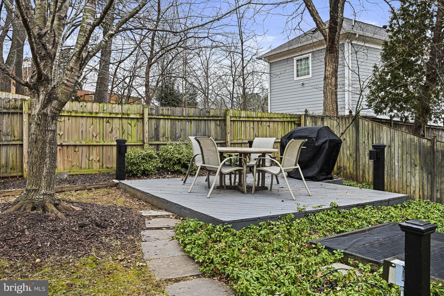 1905 Lamson Pl