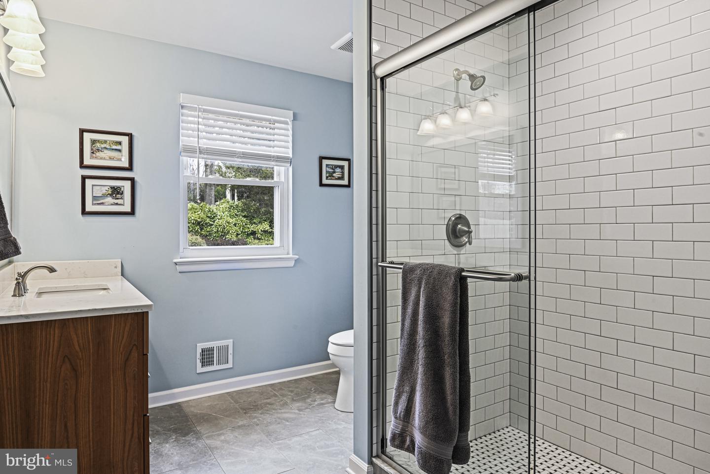 1905 Lamson Pl