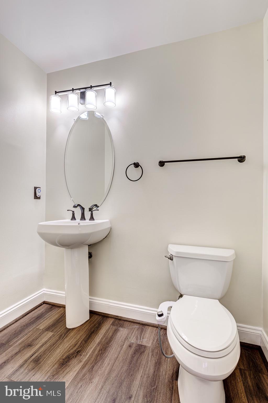 7119 MASON GROVE CT.