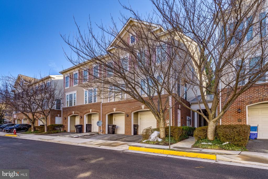 7119 MASON GROVE CT.