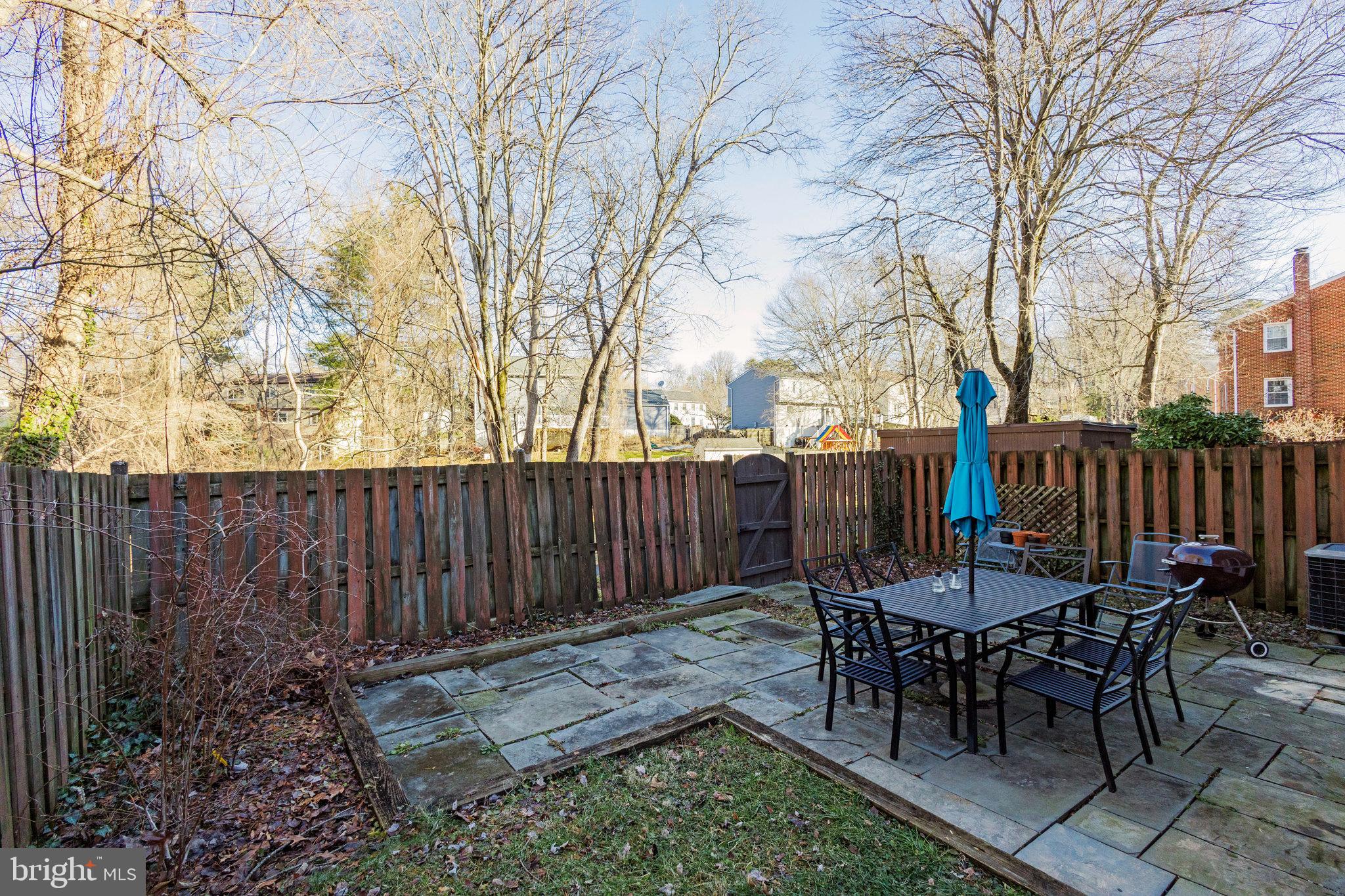 3290 APPLEGATE COURT